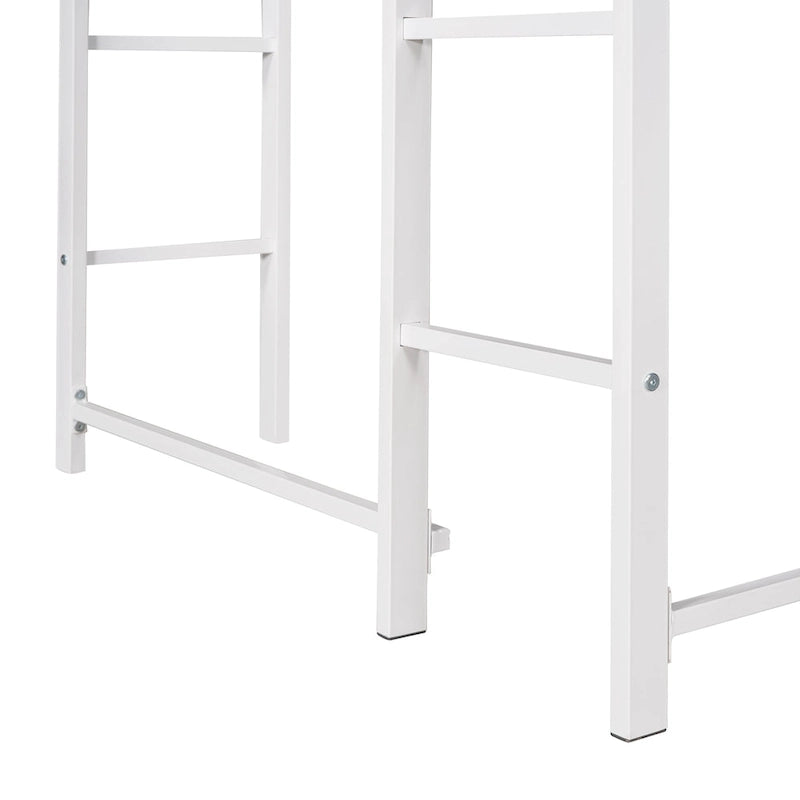 Lit mezzanine simple en métal avec bureau intégré, étagères et barrières de sécurité